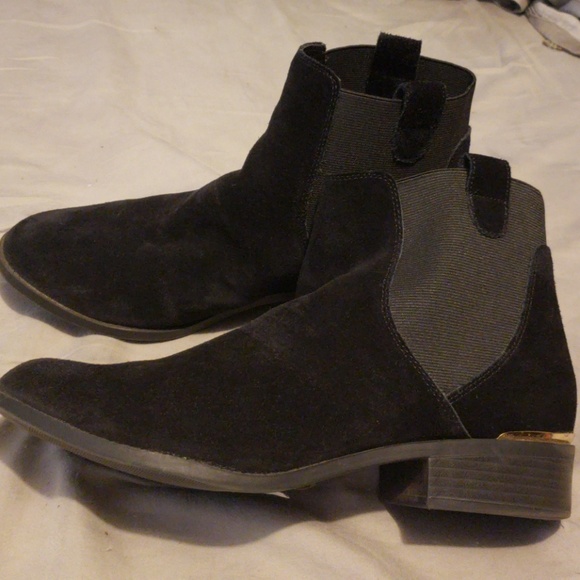 Boots - Picture 2 of 2